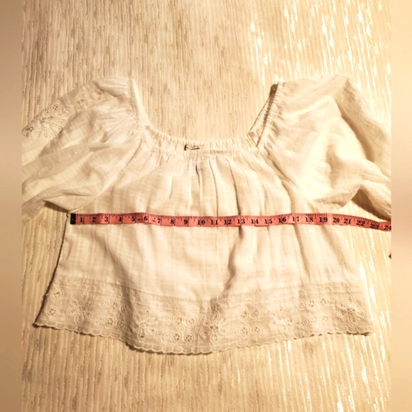 NWT American Eagle Sheer Sheer Blouse - Picture 4 of 9